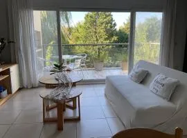 Departamento impecable excelente ubicación cerca de todo