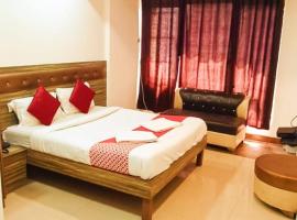 New Phoenix By Glitz Hotels, отель типа «постель и завтрак» в городе Нави-Мумбаи