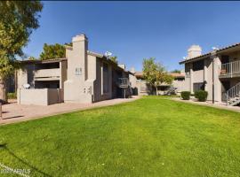 Cozy Luxury Condominium, hotel in Mesa