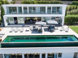 Villa Roca Llisa, hotel v destinaci Santa Eularia des Riu