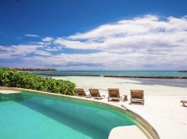 Beautiful Exclusive Casa de Playa with Breakfast Included, villa sihtkohas Puerto Aventuras