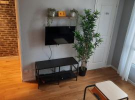 Appartement cosy Montreuil France, budget hotel sa Montreuil