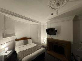 Guesthouse 24-7 The Old Knoll Guesthouse: Newport şehrinde bir otel