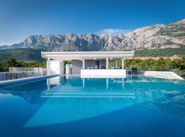 Boutique Hotel Mirjam, hotel com piscinas em Makarska