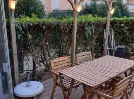 F2 avec Terrasse, Parking gratuit