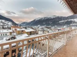 Centre of Old Town, Fully Renovated, Amazing Views & Car Park