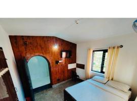 Streaming Valley Coffee Estate Stay, hotel with parking in Madikeri