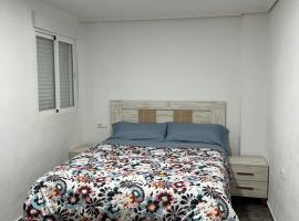 Lovely rooms near the metro, lägenhet i Paterna