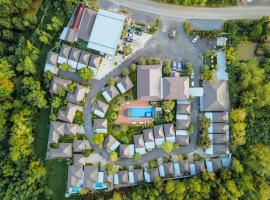 Ioon Resort ไออุ่นรีสอร์ท, hotel with parking in Sara Buri
