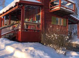 Stuga i R&auml;ttvik med utsikt &ouml;ver Siljan, povoljni hotel u gradu Retvik