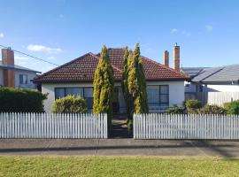 The Warrnambool Wharf House – hotel w mieście Warrnambool