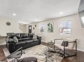 Modern & Cozy 4BR in Pittsburgh