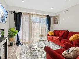 2BR-2BA Luxy Dendrobium Oasis, Pet Friendly, Family Friendly, Free Parking & Balcony