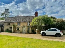 Luxury Cottage Dog friendly with Hot Tub
