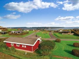 Awesome Home In Hejls With Wifi, sumarbústaður í Hejls