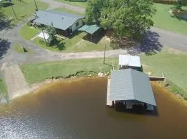 Historic 4 BR Lakefront House with boat house and
