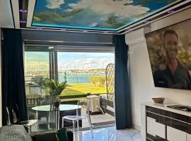 Studio Prestige avec terrase, île des pêcheurs, Vue port