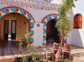 Nuba life Mostafa Guesthouse, cabaña o casa de campo en Naj‘ al Madābb