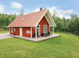 Amazing Home In Holmsj With 3 Bedrooms And Wifi, luxury hotel in Holmsjö