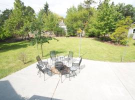 Dyer House、オークハーバーのキッチン付きホテル