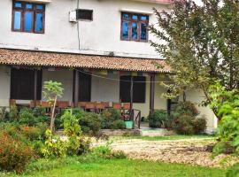 Bardiya Eco Safari Homestay, orlofshús/-íbúð í Bhurkīā