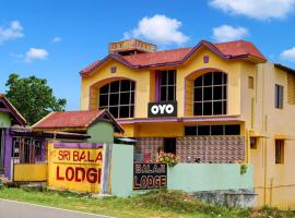 OYO Flagship Sri Balaji Lodge Non Ac, готель у місті Поллачі