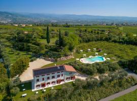 Residenza Vesentini, hôtel à Pastrengo près de : Parco Natura Viva