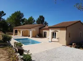 Entre Pins et Soleil - Maison avec piscine privée