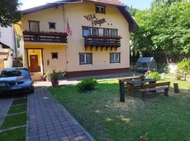 Villa Foișor, hostal o pensión en Bușteni