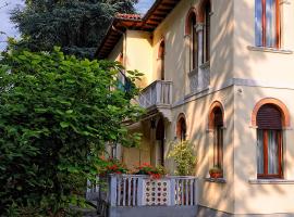 Atika & Atif - Casa Villa Gardenia Venice, hôtel à Marghera