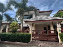 Holiday House Pattaya