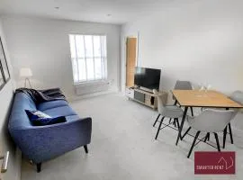 Eton, Windsor - 1 Bedroom First Floor Apartment - With Parking
