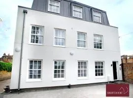 Eton Windsor - 1 Bedroom Flat - With Parking