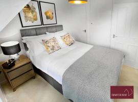 Viesnīca Wokingham - 2 Bedroom Maisonette - With Parking pilsētā Voukingema
