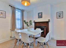 Cambridge - Traditional Cottage for 6 with parking, hotell Cambridge'is