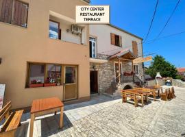 Apartmani Bona, pet-friendly hotel in Biograd na Moru