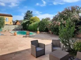 Maison coeur de Bastide-Piscine, ping pong & salle de jeux