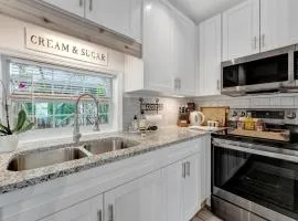 1B Boutique Luxury, Elite Experience, Private Pool & Golf Proximity