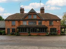 Bourne Valley Inn, hotel amb aparcament a Saint Mary Bourne