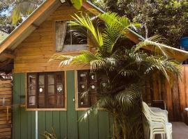 Chalé Verde - Pousada Sul da Ilha, Hotel in Paranaguá