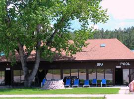 Chief Motel, hotel cerca de Monumento a Caballo Loco, Custer