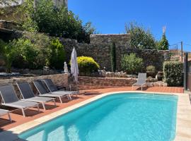 Casa Leca de caractère piscine chauffée privée classée 4 étoiles, casa en Feliceto