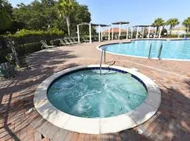 Lovely Lakeside 4-Bed Pool Home at Villa Sol-3125