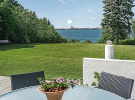 Three-Bedroom Holiday Home In Stege, ξενοδοχείο τεσσάρων αστέρων σε Stege