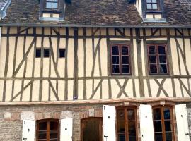 Gite des Capucins, 6 personnes, Centre Historique, hotell i Les Andelys