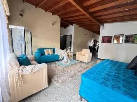 casa para 16 personas laureles