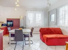 Awesome Apartment In Royan With Wi-Fi