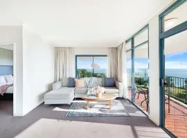 Oceanview Corner - Resort-like Living with Pool