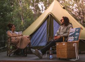 Tocumwal Chocolate School Glamping, luxe tent in Tocumwal
