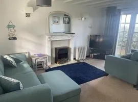 Tudor Cottage Hayle - a Family & Dog Favourite